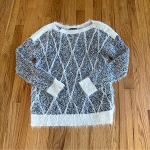 Leo & Sage Crewneck Fuzzy Sweater Super Soft Gray Cream Boatneck Womens Small